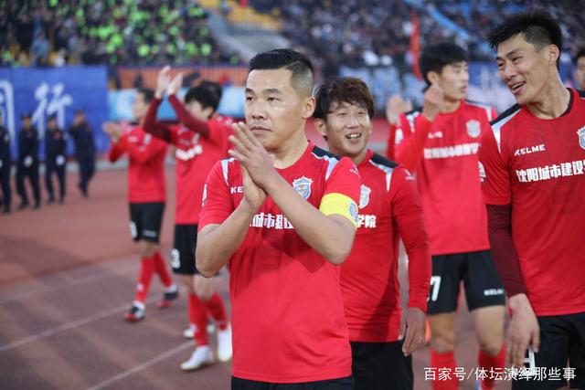 原帅34分山西送四川6连败 新疆大胜青岛5连胜