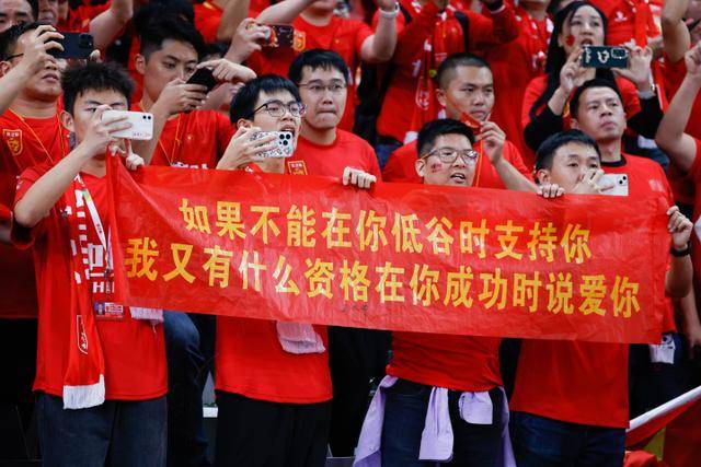 字母哥三双雄鹿大胜猛龙 步行者轻取篮网3连胜